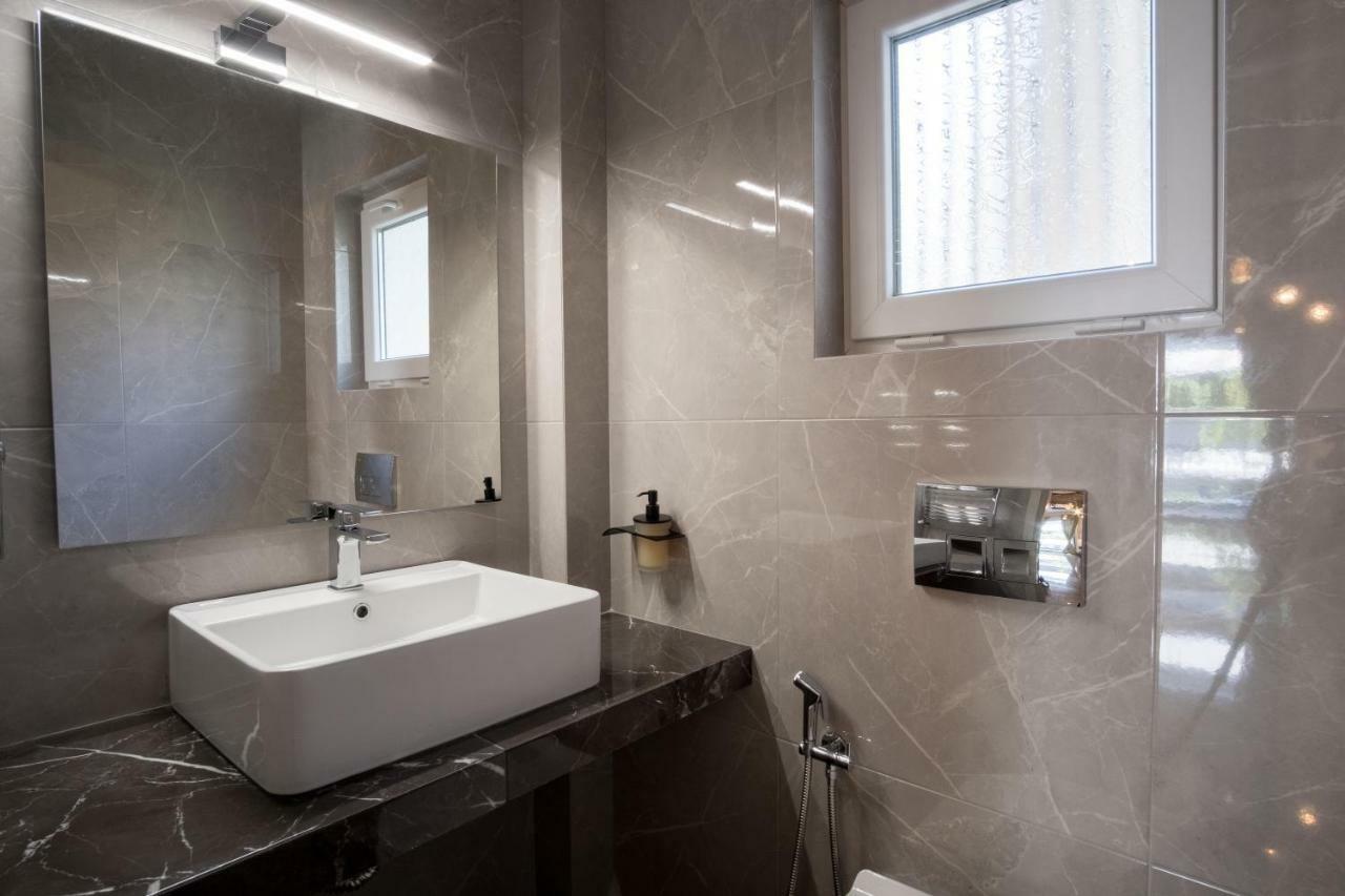 Comfy Apartment Of 104 M² Near Metro! Athen Eksteriør billede